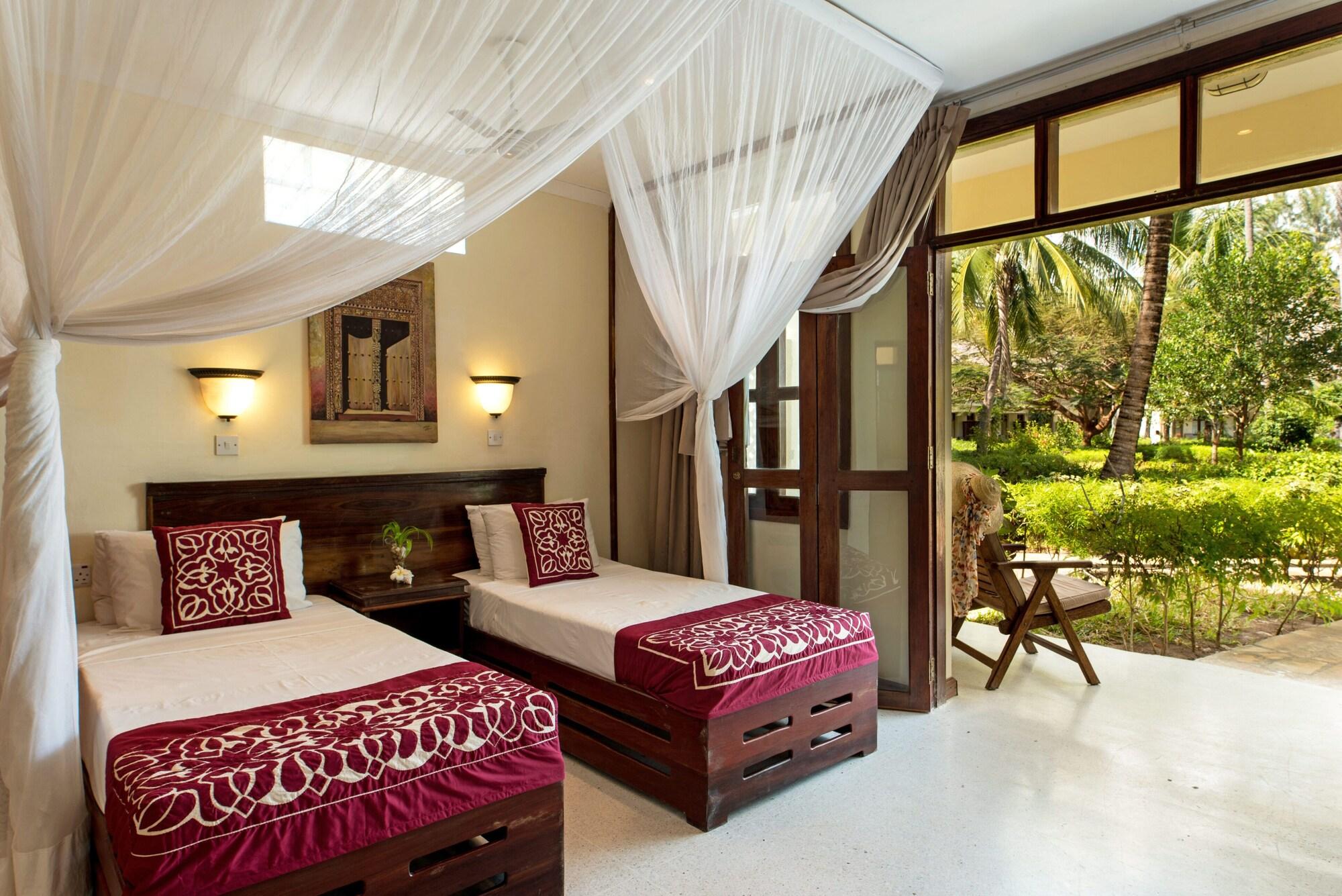Michamvi Sunset Bay Hotel Bagian luar foto