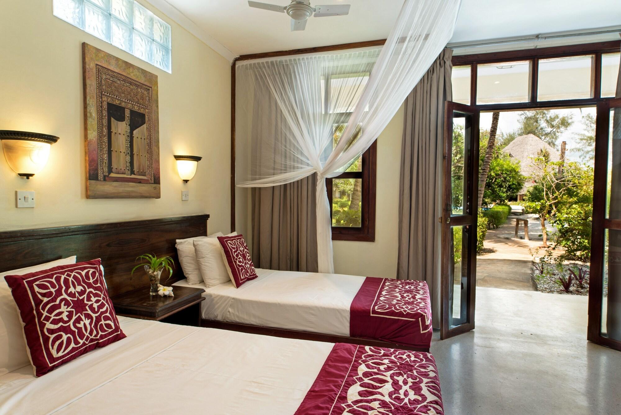Michamvi Sunset Bay Hotel Bagian luar foto