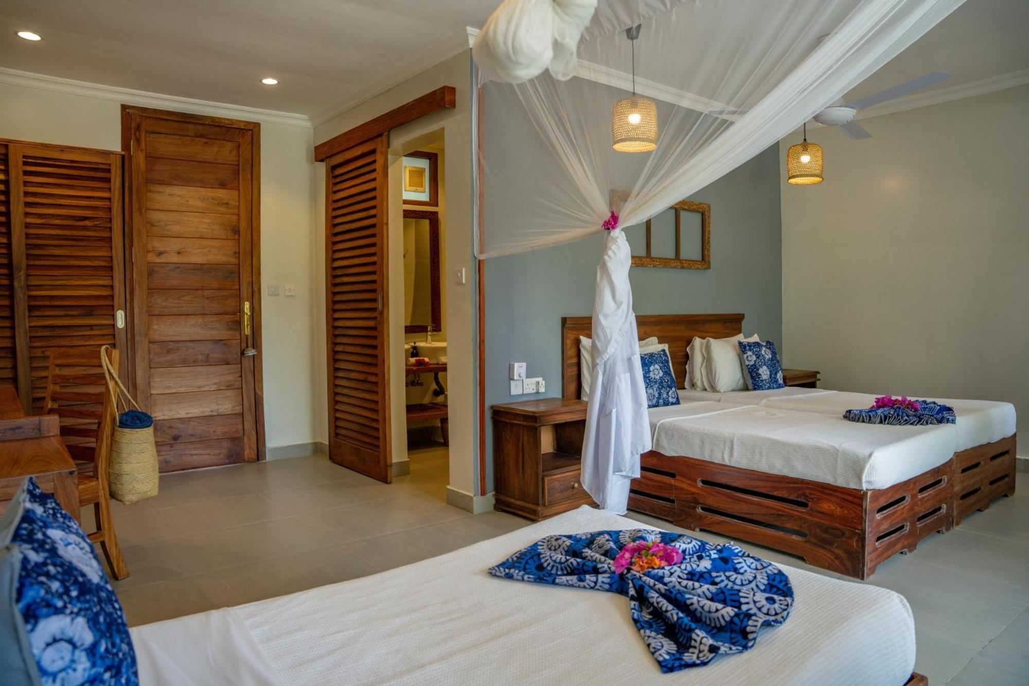 Michamvi Sunset Bay Hotel Bagian luar foto