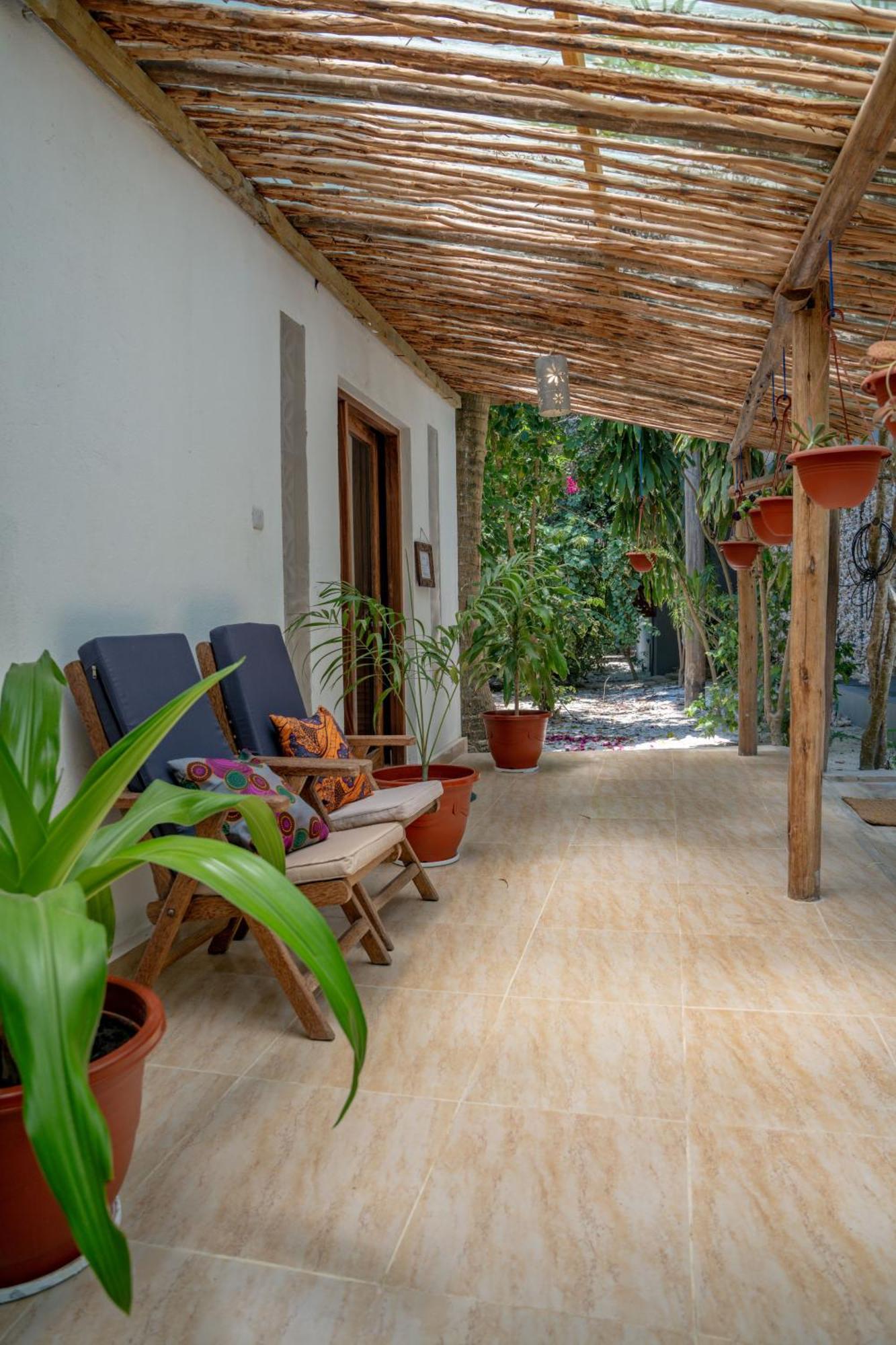 Michamvi Sunset Bay Hotel Bagian luar foto