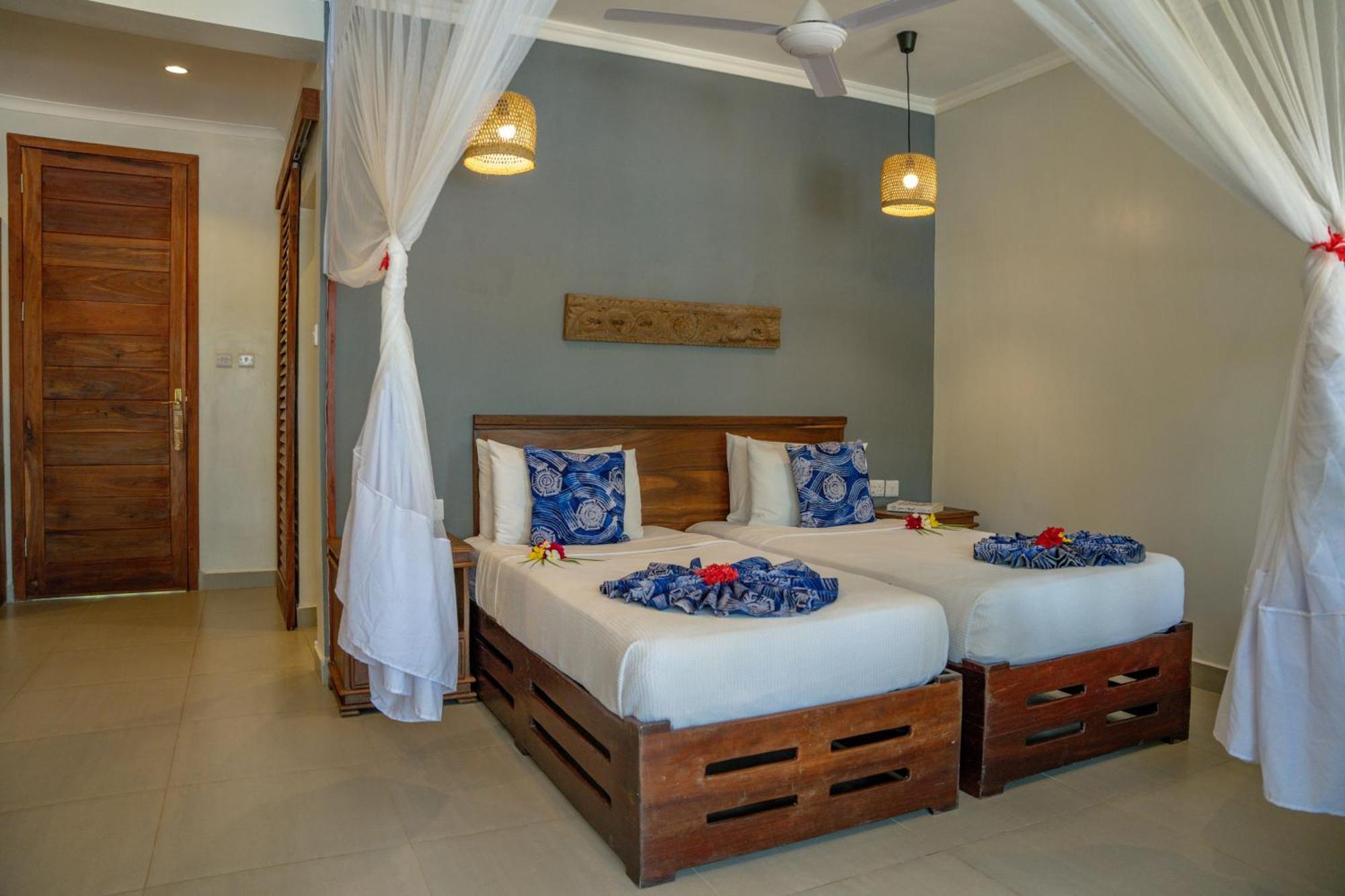 Michamvi Sunset Bay Hotel Bagian luar foto
