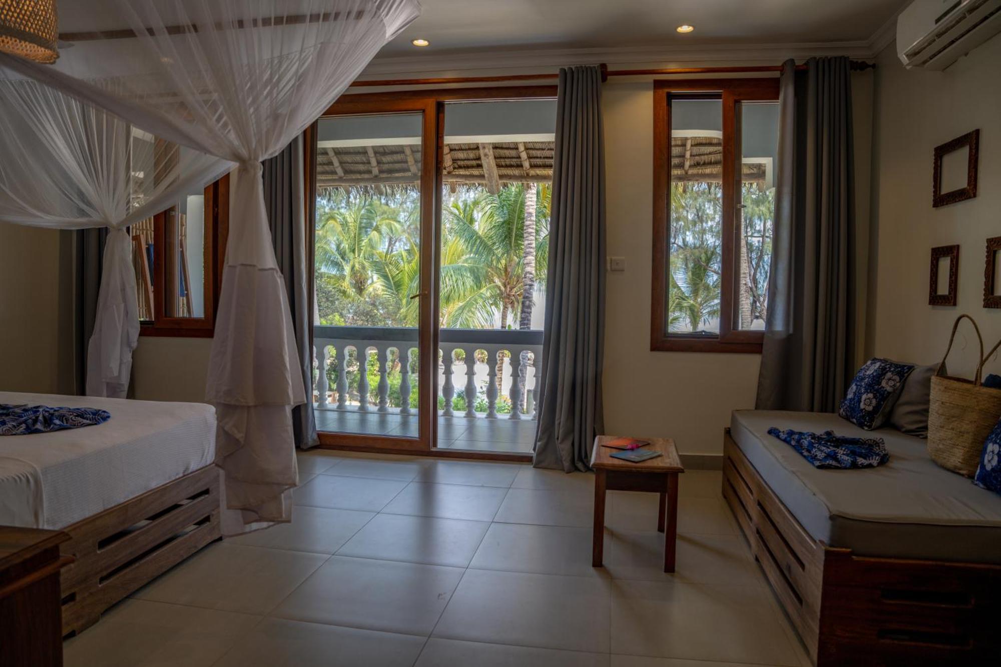 Michamvi Sunset Bay Hotel Bagian luar foto