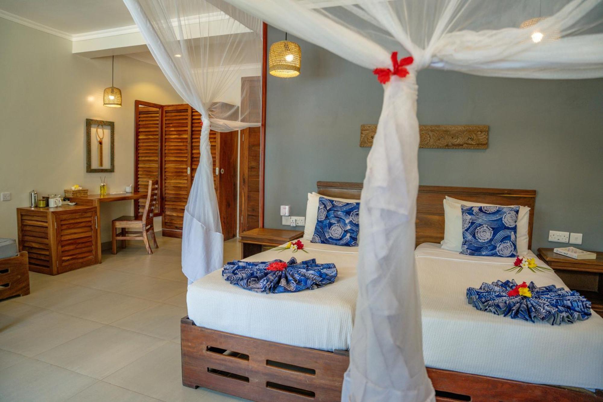 Michamvi Sunset Bay Hotel Bagian luar foto